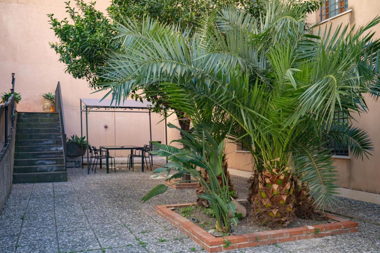 Light Garden Hotel Taormina Buitenkant foto