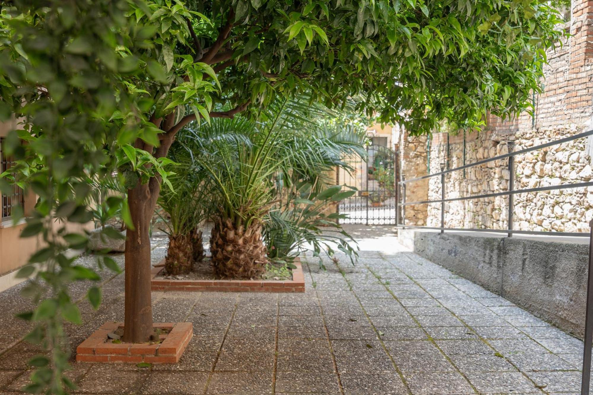 Light Garden Hotel Taormina Buitenkant foto
